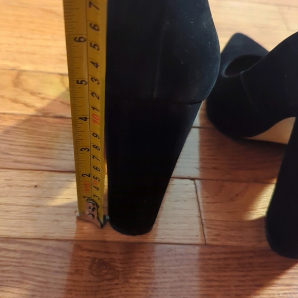 Steve Madden Prompt Black Nubuck Pumps - Picture 4 of 4